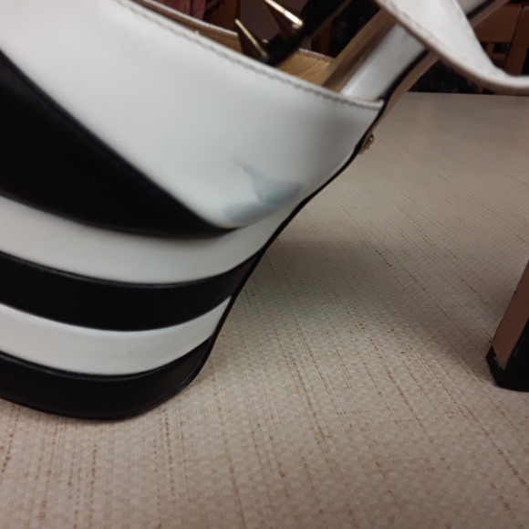 Gucci Lion Spike Black White Striped Heels 42 12 - Picture 7 of 8
